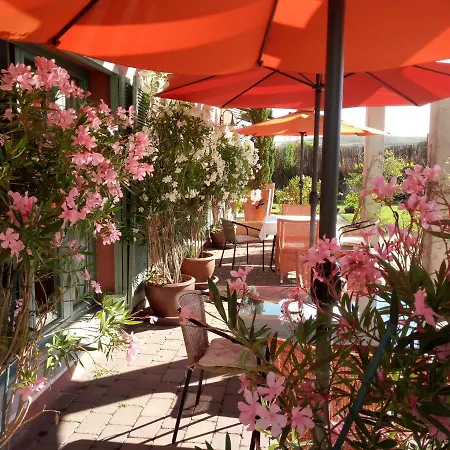Hotel Santa Coloma Del Camino-3