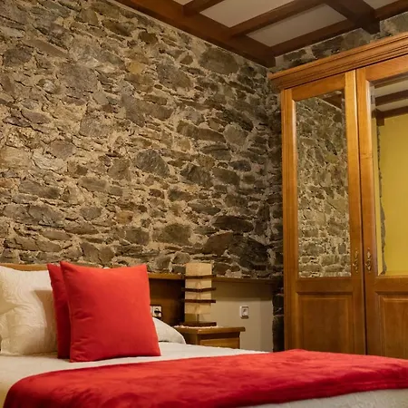 Apartamentos Rurales Las Mestas-3