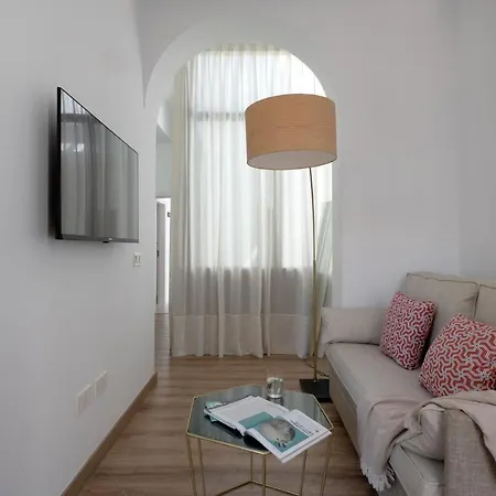 Coliseum Boutique Apartments-2