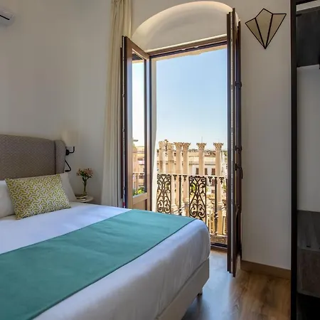 Coliseum Boutique Apartments-3