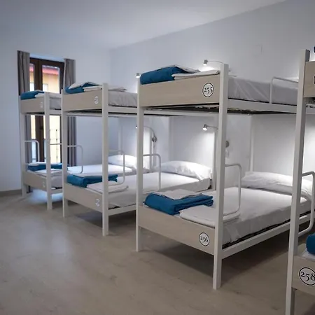 Palacio Real Hostel-2