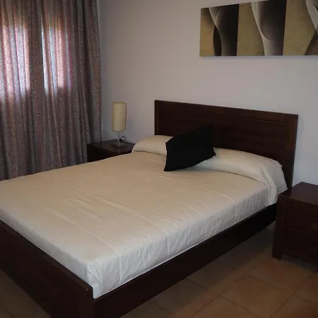 Apartamentos Turisticos Aguilas De Los Collados-3