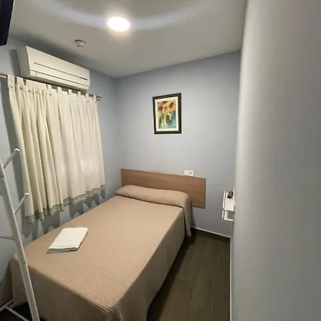 Hostal Tres Hermanos-2