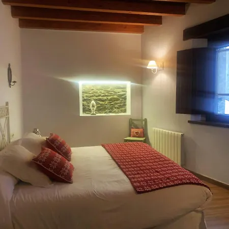 Alba D'Esteve. Casa Rural-3
