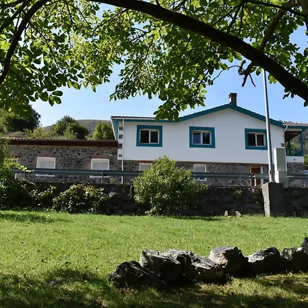 LA CASA AZUL, un oasis de calma, vistas impresionantes con PISCINA, SALTADOR, BARBACOA y acceso al río Asón-2