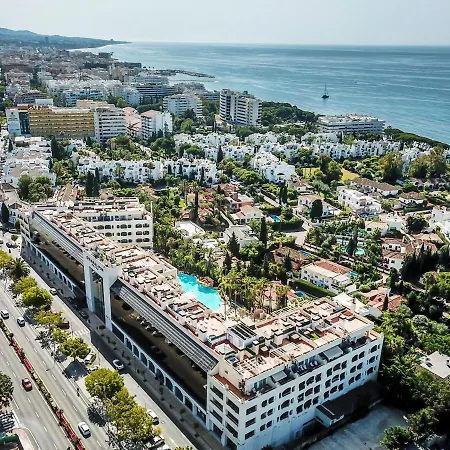 Apartamentos Guadalpin Suites-2