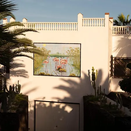 Villa Los Flamencos by Veaco- Beachfront&pool-2