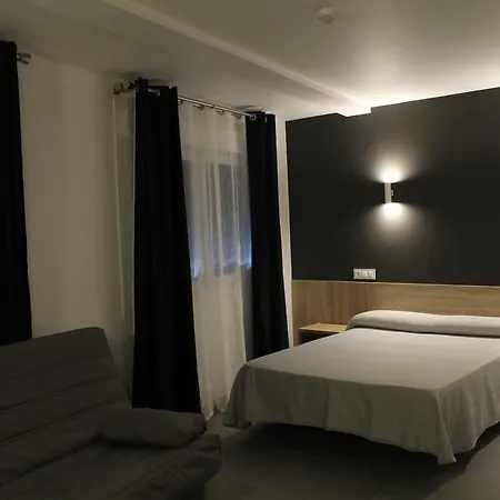 Hotel Hollywood-3