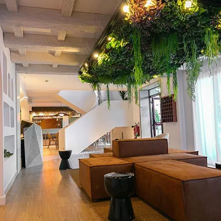 Hotel Lombiña-3