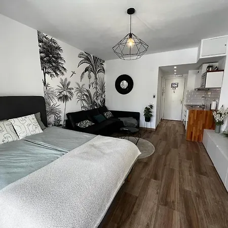 Lux Apartment By Namaste Elite-2