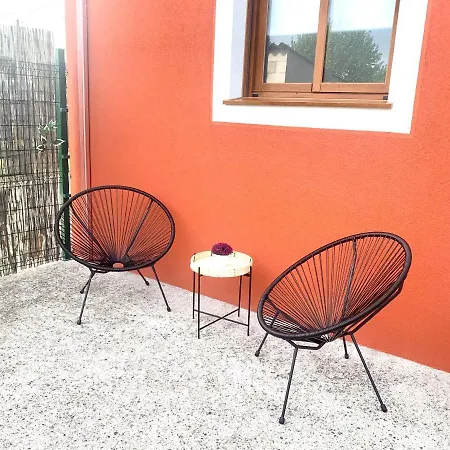A Casa Vermella con jardín a 10 minutos de Santiago de Compostela-2