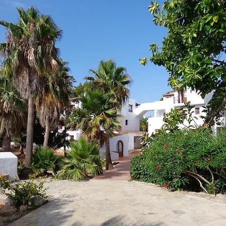 Apartamentos Los Pinares Benet-2