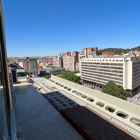 AtuaireHome Luminoso dúplex en reyes católicos con parking incluido-2