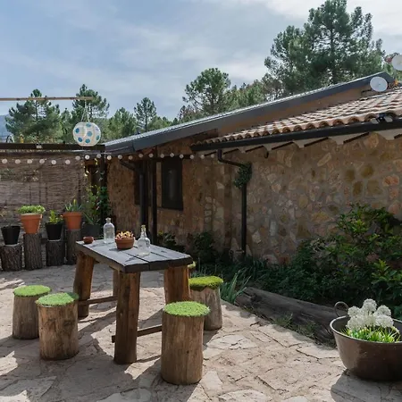 Chalet lujo en finca Zafiro lagunazo Riopar 5 o 3 dormitorios y 3 Baños Parque Natural del Rio Mundo-3