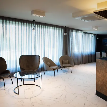 Hotel Avenida-2
