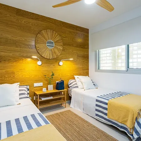 BEACH SEA VIEW WAVE HIGUERÓN Apartment - Penthouse Solarium with Jacuzzi-2