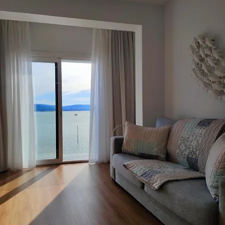 Apartamentos La Toja-3
