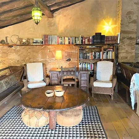 Can Miqueló - casa rural 16 hòstes-2