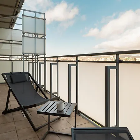Port Forum Apartments By Olala Homes-2