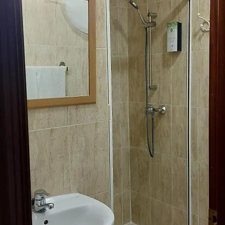 Hostal Rosales-3