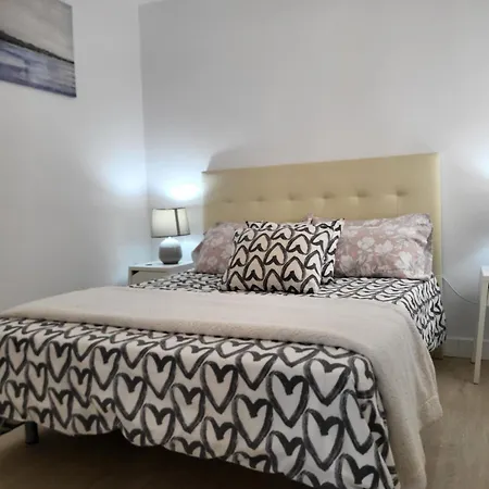 3BR Top Floor Apartment Vialia La Unión Metro-2
