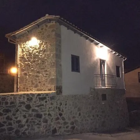 La Casita Del Castañar-2