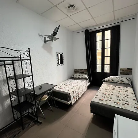 Hostal Milan-3