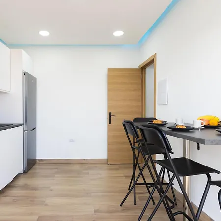 Lightbooking Villa Arali - Lujo renovado en Tenerife-3