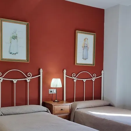 Apartamentos Rurales La Platea-2