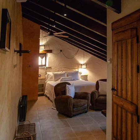 Hotel Posada Al Vent - Adults Only-3