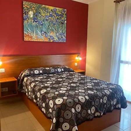 Apartamentos María Del Carmen-2