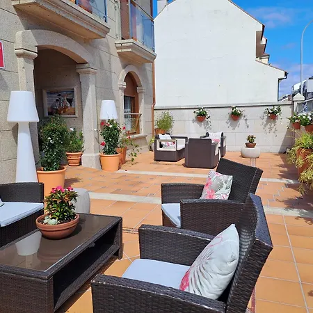 Apartamentos Playa Compostela-3