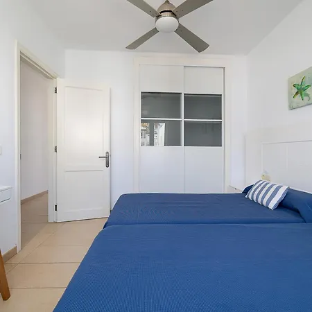 Apartamentos Elena-2