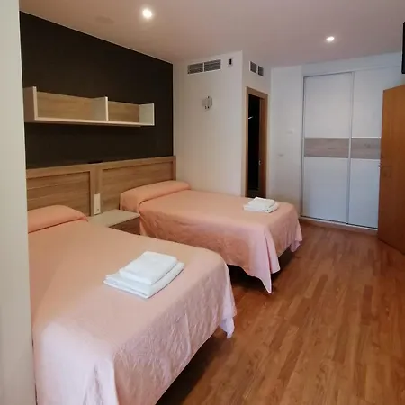 Apartamentos Rompeolas-3
