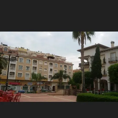 Plaza gloria fuerte-2