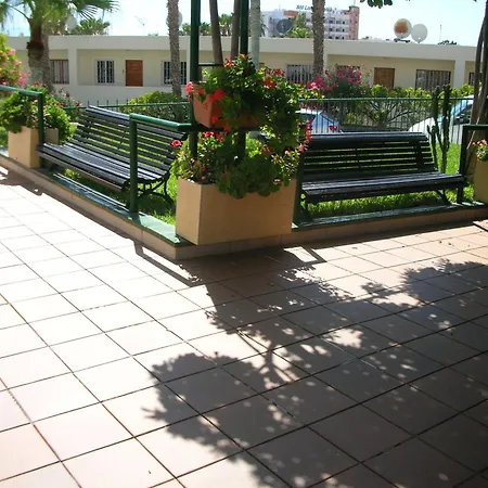 Apartamentos El Sombrero-2