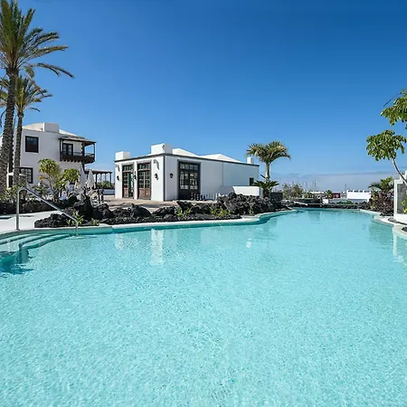 Hotel Livvo Volcan Lanzarote-2
