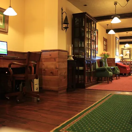 Hotel Virxe Da Cerca By Pousadas De Compostela-3
