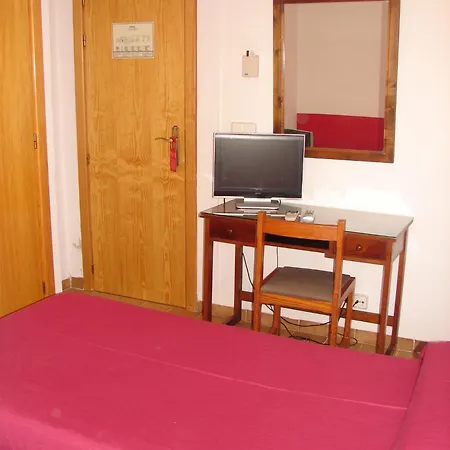 Hostal Talamanca-3