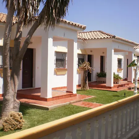 Apartamentos Turísticos Cabo Roche-3