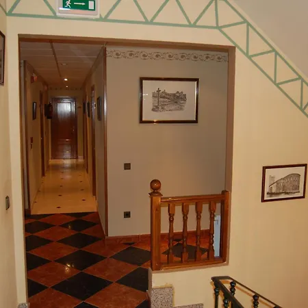 Hostal Don Jaime I y II-3