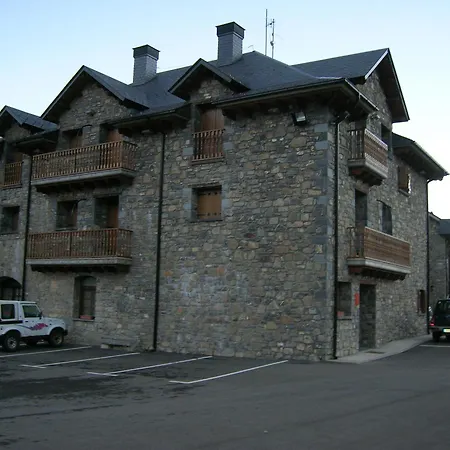 Apartamentos Turisticos Lavedan-3