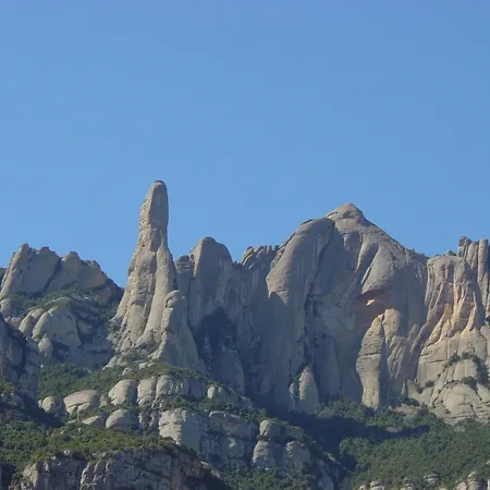 Guilleumes Montserrat-3