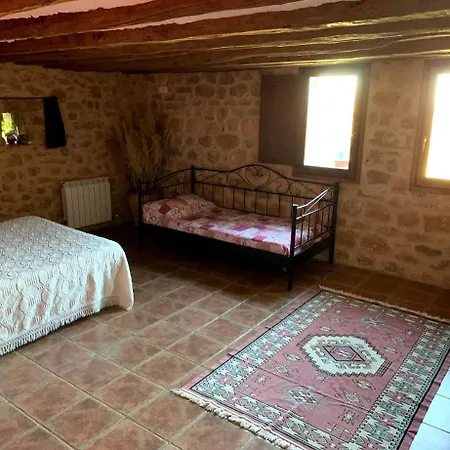 Masia de la Serra de la Cogulla-3