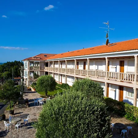 Aparthotel Cabicastro Tres Estrellas Superior-3