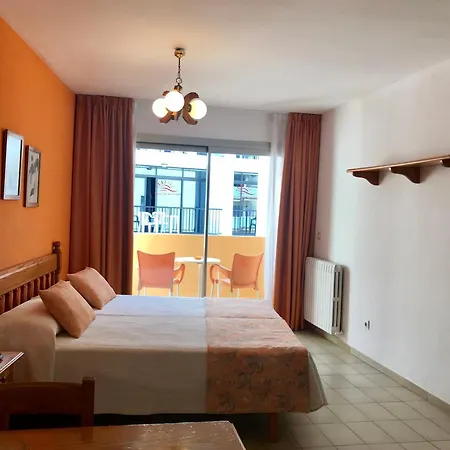 Apartamentos Jovial-2