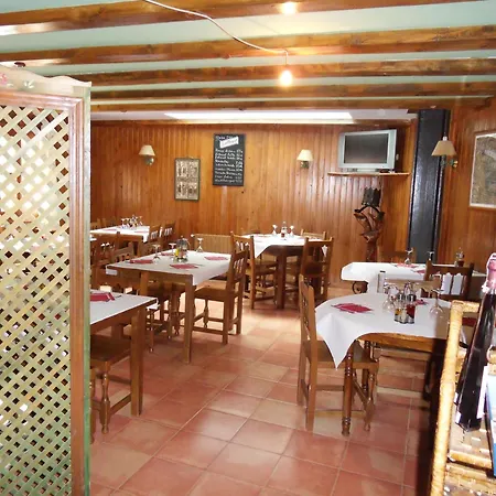Pensió i Apartaments la Bordeta-3