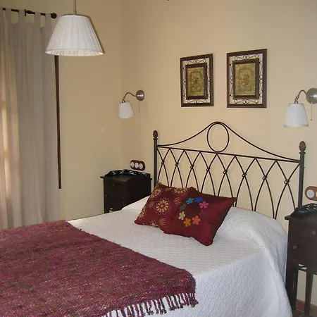 Hotel de Montaña Cueva Ahumada-2