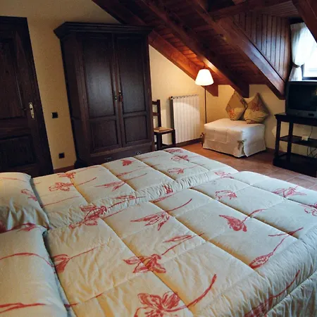 Apartamentos Les Picardes-2