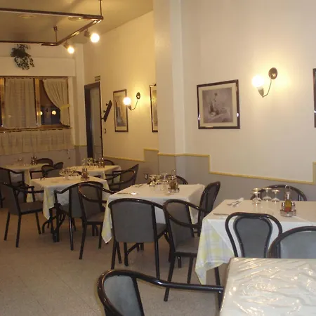 Hotel Restaurante Santos-2